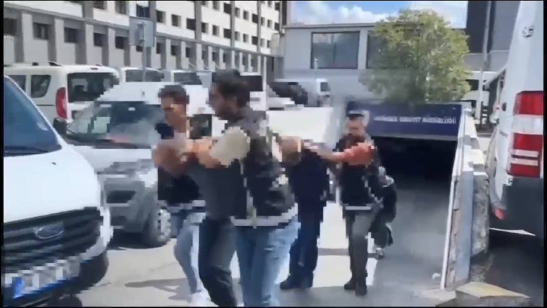 İstanbul'da silah kaçakçılarına büyük operasyon: Suç örgütlerine yollayacaklardı 7